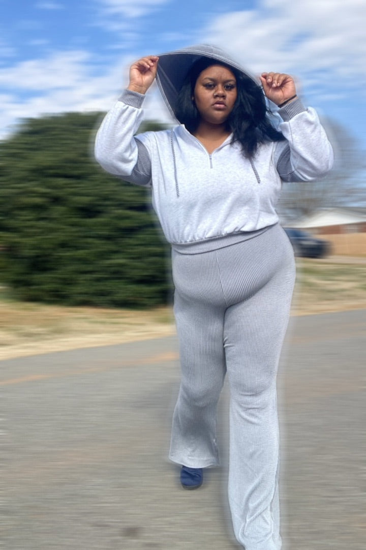 PLUS] Color Block Hoodie & Flare Pants Set – Fashion 235