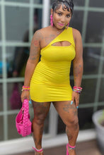 Cargar imagen en el visor de la galería, Ribbed One Shoulder Dress