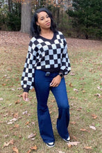 Cargar imagen en el visor de la galería, Classic Super Flare Jeans