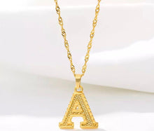Cargar imagen en el visor de la galería, Initial necklace
