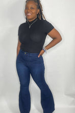 Cargar imagen en el visor de la galería, Classic Super Flare Jeans