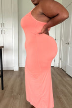Load image into Gallery viewer, Static maxi dress- (PLUS)