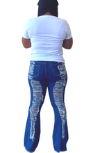 Load image into Gallery viewer, Peekaboo bell bottom jeans
