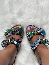 Load image into Gallery viewer, Double Bow Sandal- Snake Print
