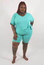 Load image into Gallery viewer, Tunic Style Shorts Set- Plus
