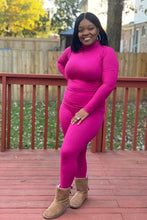 Cargar imagen en el visor de la galería, Turtleneck Legging Set
